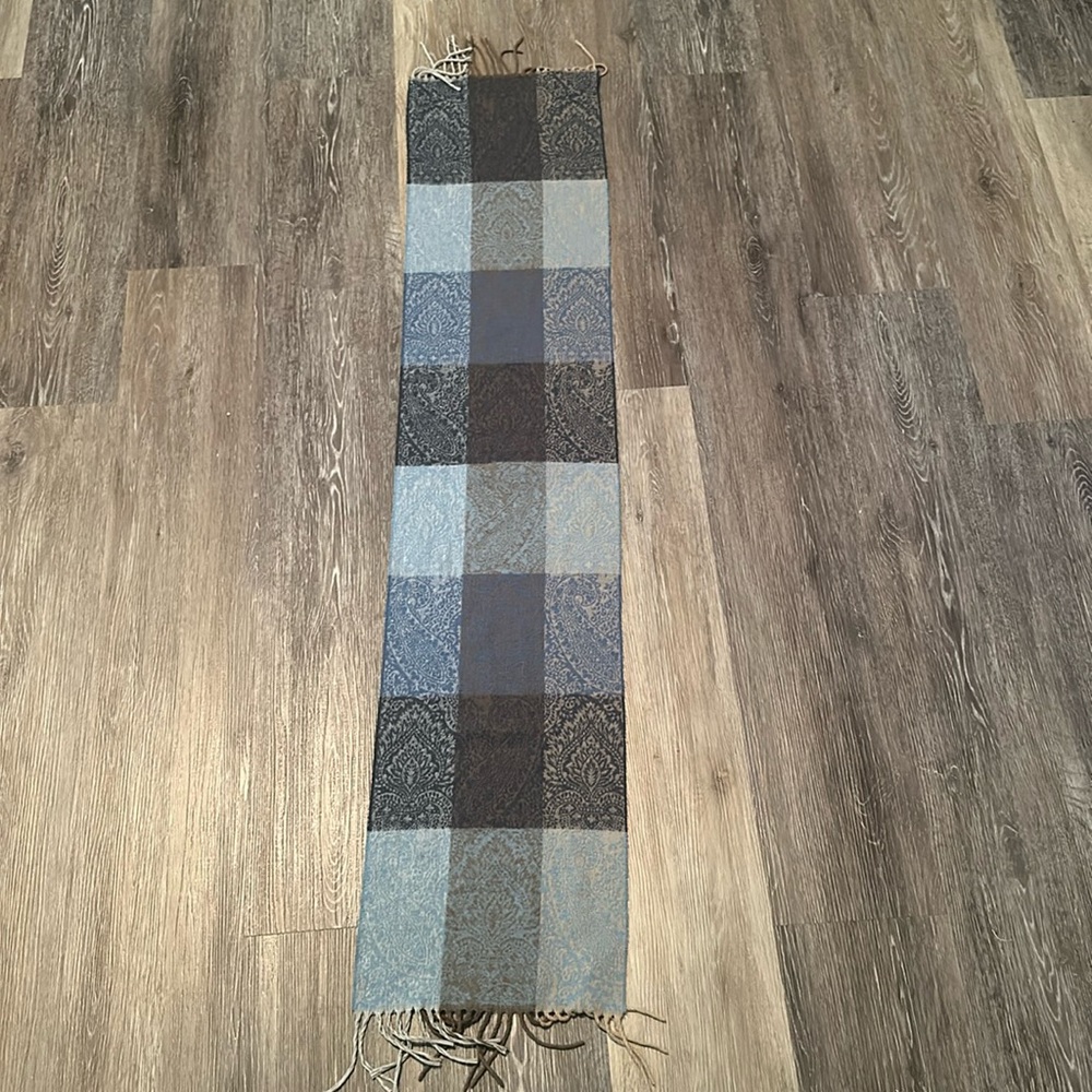 Acrylic Blue Paisley Square Scarf, 50 inches